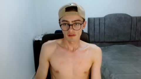 Snapshot of stiv_grant chatting on August 1, 11:03 pm stiv_grant online show from August 1, 11:03 pm