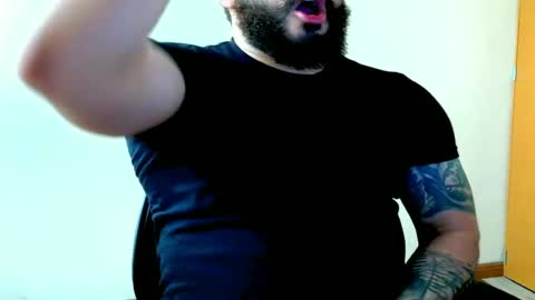 Snapshot of stiven253958 chatting on April 11, 5:39 pm stiven253958 online show from April 11, 5:39 pm