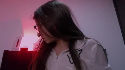 stiven online show from November 12, 1:28 am