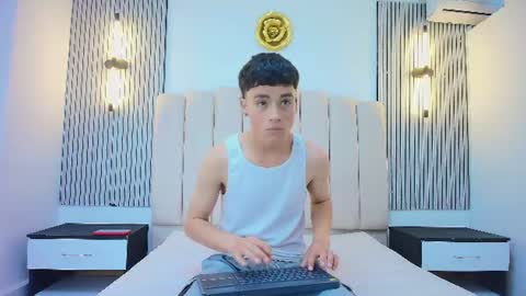 stiven_cooper2 online show from June 23, 12:25 pm