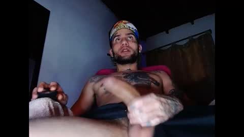 stiven online show from January 11, 12:44 am