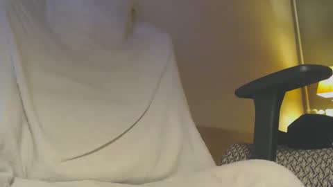 Snapshot of stivglatpik chatting on February 26, 8:33 pm stivglatpik online show from February 26, 8:33 pm