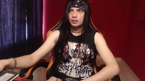 Snapshot of stivnhot chatting on December 13, 9:20 pm stivnhot online show from December 13, 9:20 pm