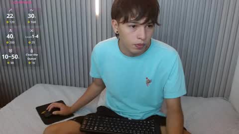 Snapshot of stiwentwink chatting on May 5, 1:08 pm Stiwen online show from May 5, 1:08 pm