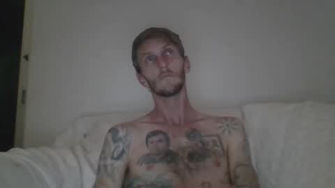 Snapshot of stix35 chatting on October 11, 7:56 pm stix35 online show from October 11, 7:56 pm