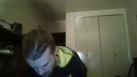 Snapshot of stockingsnfeet chatting on March 13, 2:40 am stockingsnfeet online show from March 13, 2:40 am