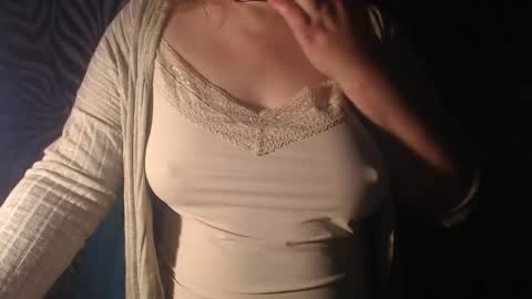 Snapshot of stonenipple chatting on May 31, 8:32 pm stonenipple online show from May 31, 8:32 pm