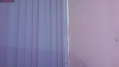 Snapshot of stonned_candy chatting on May 20, 5:41 pm Liz online show from May 20, 5:41 pm