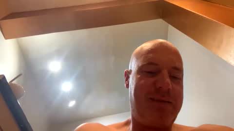 Snapshot of stoodley22 chatting on October 20, 4:35 am Stoodley22 online show from October 20, 4:35 am