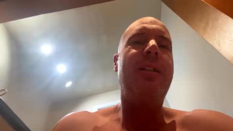 Snapshot of stoodley22 chatting on November 3, 5:42 am Stoodley22 online show from November 3, 5:42 am