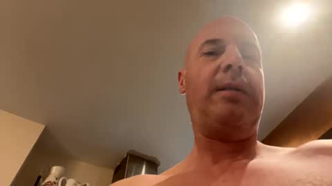 Stoodley22 online show from January 14, 5:46 am