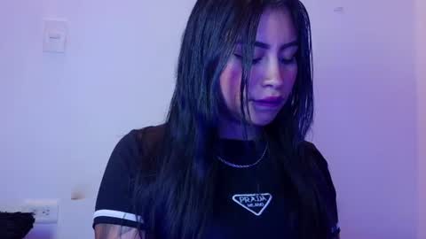 Snapshot of storm_doll chatting on July 22, 2:47 am storm doll online show from July 22, 2:47 am