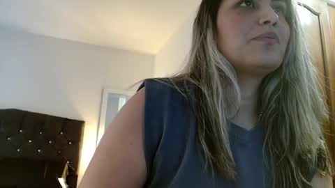 Snapshot of storm_hanks chatting on December 3, 2:52 am storm_hanks online show from December 3, 2:52 am