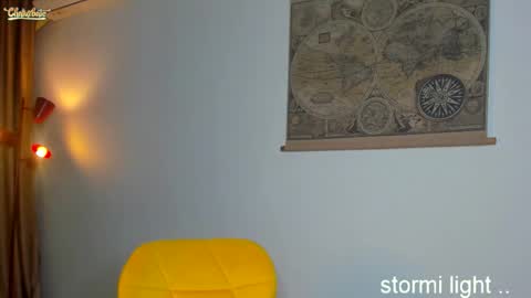 Snapshot of stormi_light chatting on October 30, 8:42 pm Stormi online show from October 30, 8:42 pm