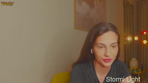 Stormi online show from May 3, 8:37 pm