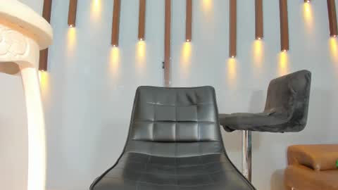 stormluna_22 online show from November 24, 1:38 am