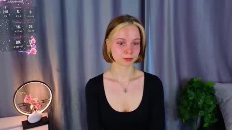 Luna online show from February 5, 1:05 pm