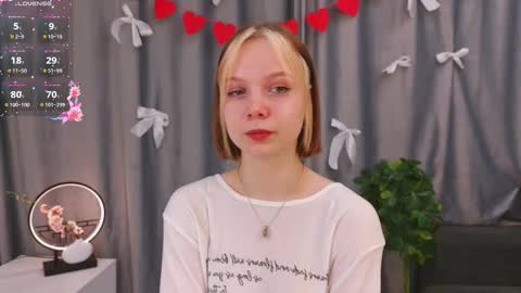 Luna online show from February 15, 1:20 pm