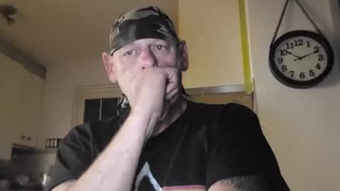 Snapshot of stormynorm14 chatting on December 8, 3:10 am stormynorm14 online show from December 8, 3:10 am