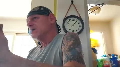 Snapshot of stormynorm14 chatting on February 23, 2:04 pm stormynorm14 online show from February 23, 2:04 pm