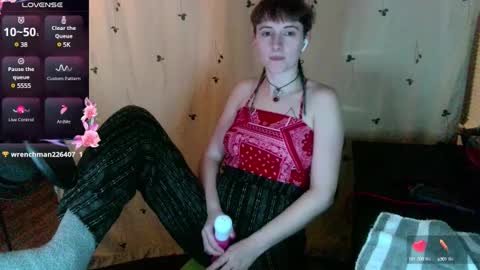 Snapshot of stormythunder chatting on February 5, 12:10 am Stormythunder online show from February 5, 12:10 am