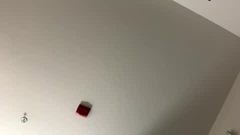 Snapshot of str8dj chatting on December 3, 5:20 am Dj online show from December 3, 5:20 am