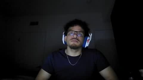 Snapshot of str8dj chatting on July 15, 3:45 am Dj online show from July 15, 3:45 am