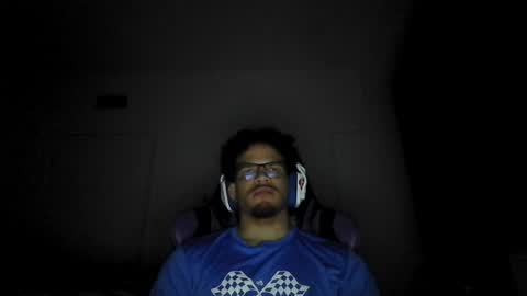 Snapshot of str8dj chatting on July 24, 5:05 am Dj online show from July 24, 5:05 am