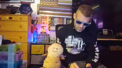 Str8 online show from February 1, 2:04 pm