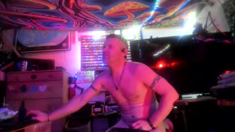 Str8 online show from March 6, 11:28 am