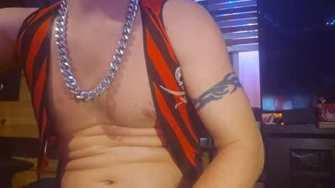 Str8 online show from May 3, 3:34 am