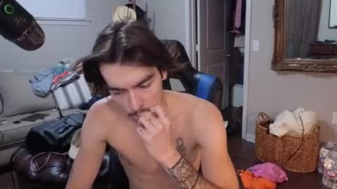 str8whiteboy21 online show from September 11, 11:10 am