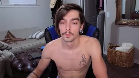 str8whiteboy21 online show from September 27, 6:18 am