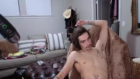 str8whiteboy21 online show from September 28, 7:36 am