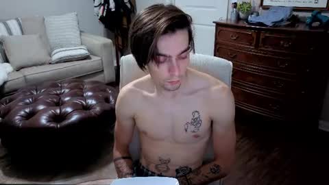str8whiteboy21 online show from June 13, 5:38 am