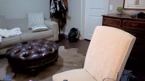 str8whiteboy21 online show from June 24, 2:10 am