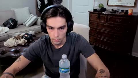 str8whiteboy21 online show from July 18, 5:17 pm