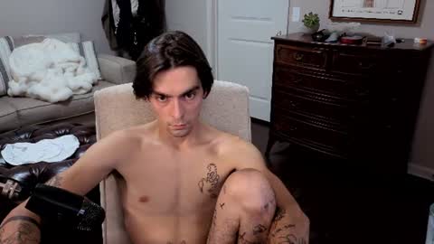 str8whiteboy21 online show from August 1, 5:18 am