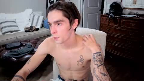 str8whiteboy21 online show from August 9, 3:34 am