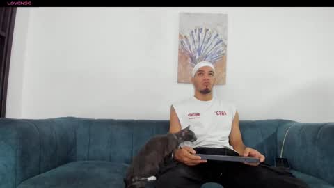 Snapshot of straight__friends chatting on September 26, 2:10 pm straight__friends online show from September 26, 2:10 pm