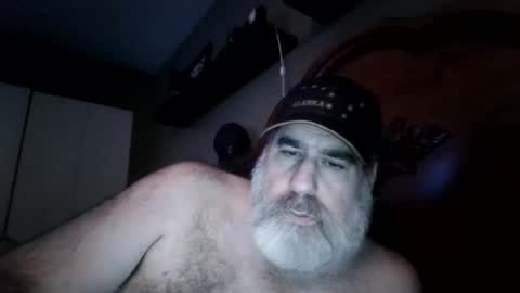 Snapshot of straightbear4you chatting on June 6, 10:53 am Straightbear4you online show from June 6, 10:53 am