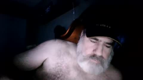 Snapshot of straightbear4you chatting on June 7, 11:47 am Straightbear4you online show from June 7, 11:47 am