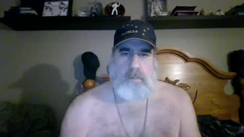 Snapshot of straightbear4you chatting on June 12, 9:41 am Straightbear4you online show from June 12, 9:41 am