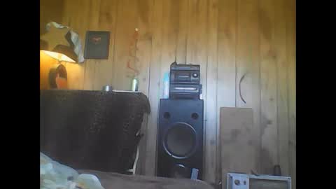 Snapshot of straightmaletouse chatting on May 6, 10:37 pm straightmaletouse online show from May 6, 10:37 pm