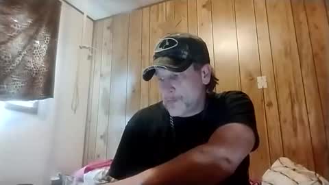 straighttoy online show from February 20, 8:47 pm