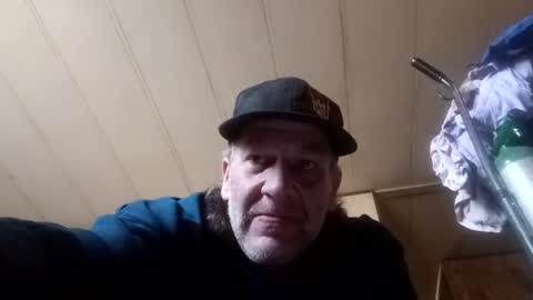 straighttoy online show from December 22, 4:26 pm