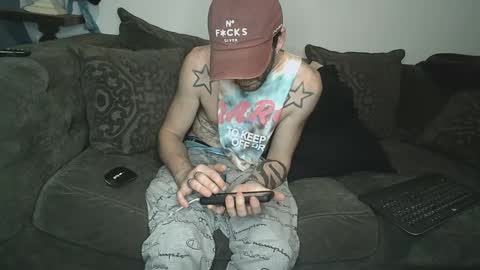 Snapshot of straitpipermann22 chatting on October 5, 8:01 am straitpipermann22 online show from October 5, 8:01 am