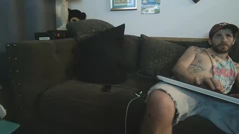 Snapshot of straitpipermann22 chatting on October 7, 1:36 am straitpipermann22 online show from October 7, 1:36 am