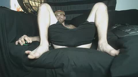 Snapshot of straitpipermann22 chatting on October 24, 1:03 am straitpipermann22 online show from October 24, 1:03 am