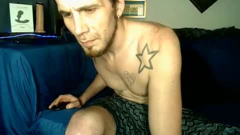 Snapshot of straitpipermann22 chatting on November 27, 9:11 am straitpipermann22 online show from November 27, 9:11 am